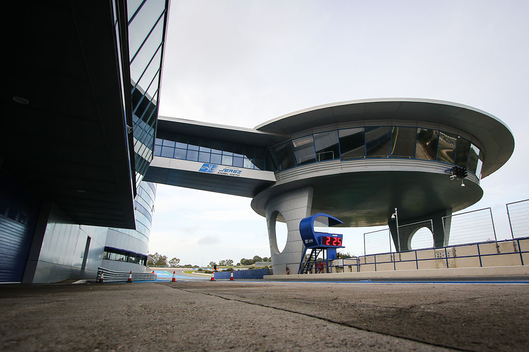 Difficult track conditions restrict running again at Jerez | Superbike News - Our Archive Motorcycle News Site - Vimarsana News