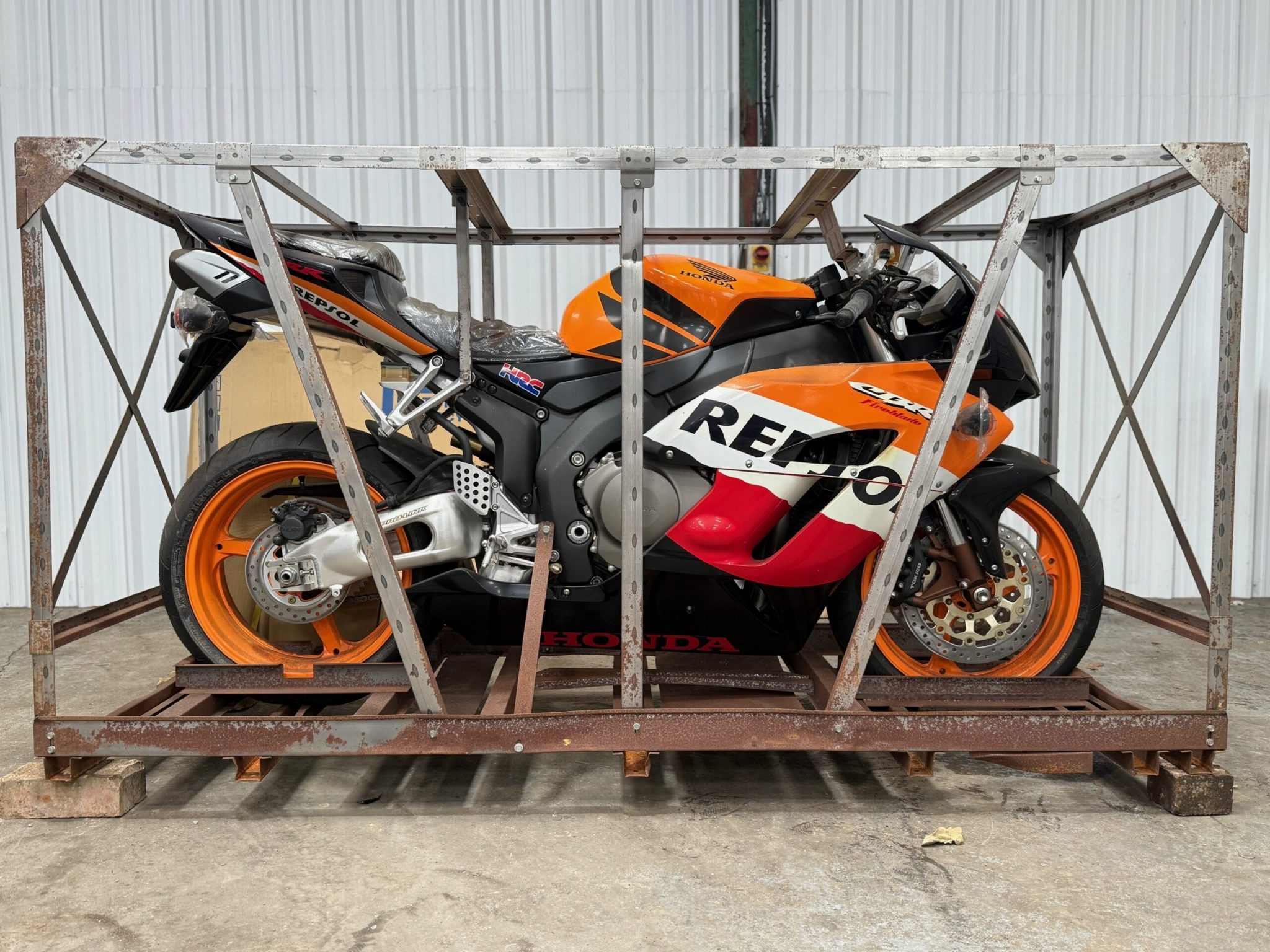 New-in-crate Honda Fireblade set to star in Iconic Auctioneers’ Summer Motorcycle Sale