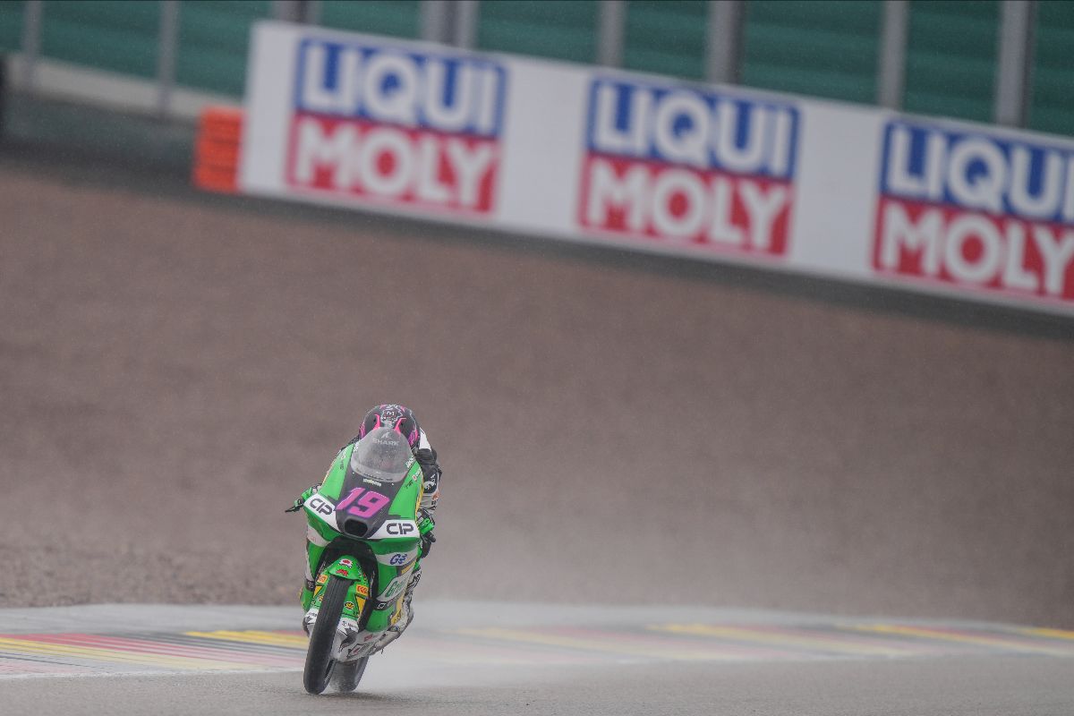Moto3: Ogden takes awesome maiden pole in Germany