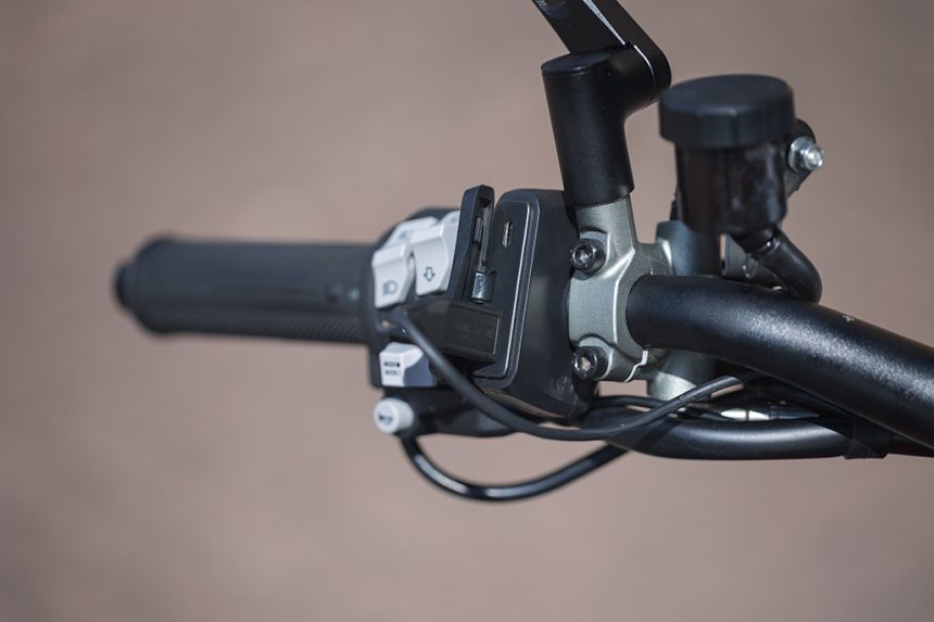 NEW from Oxford Slimline USB handlebar mount