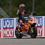 Öncü victorious in drama-filled Moto2 encounter