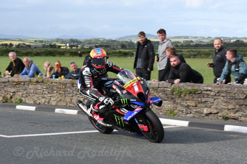 Todd and Crowe brothers lead the way at Southern 100