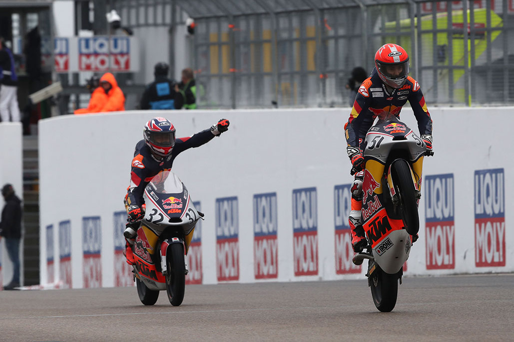 Uriarte snatches wet Red Bull Rookies Cup win from Ramadhipa in Sachsenring Race 1