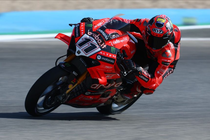 WorldSBK: Bulega strikes first at Jerez
