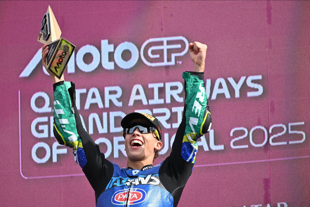 Moto2: Moreira clinches crucial victory as title race heads to Valencia