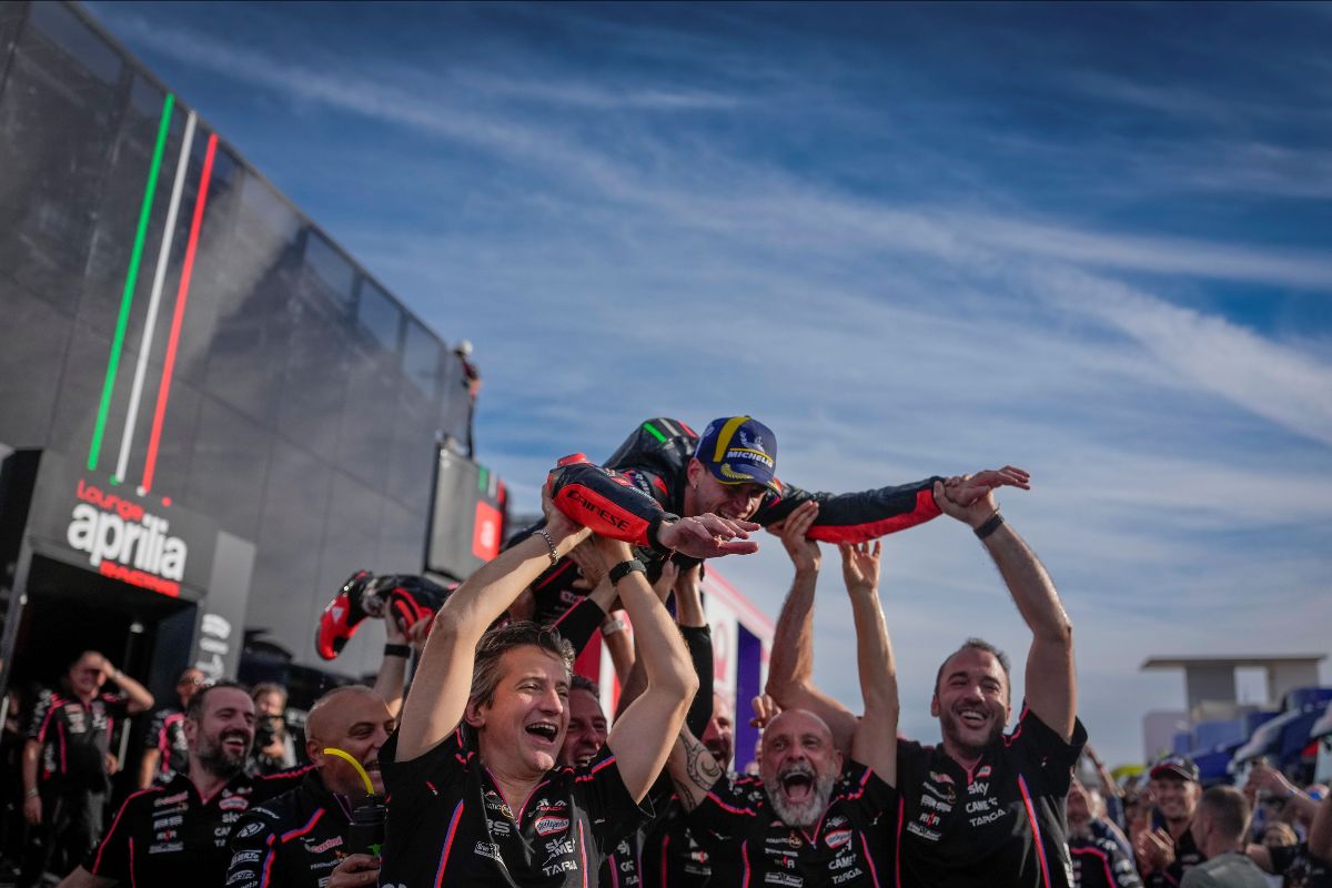 MotoGP: Bezzecchi pulls clear to beat Marquez and Acosta in Portimao