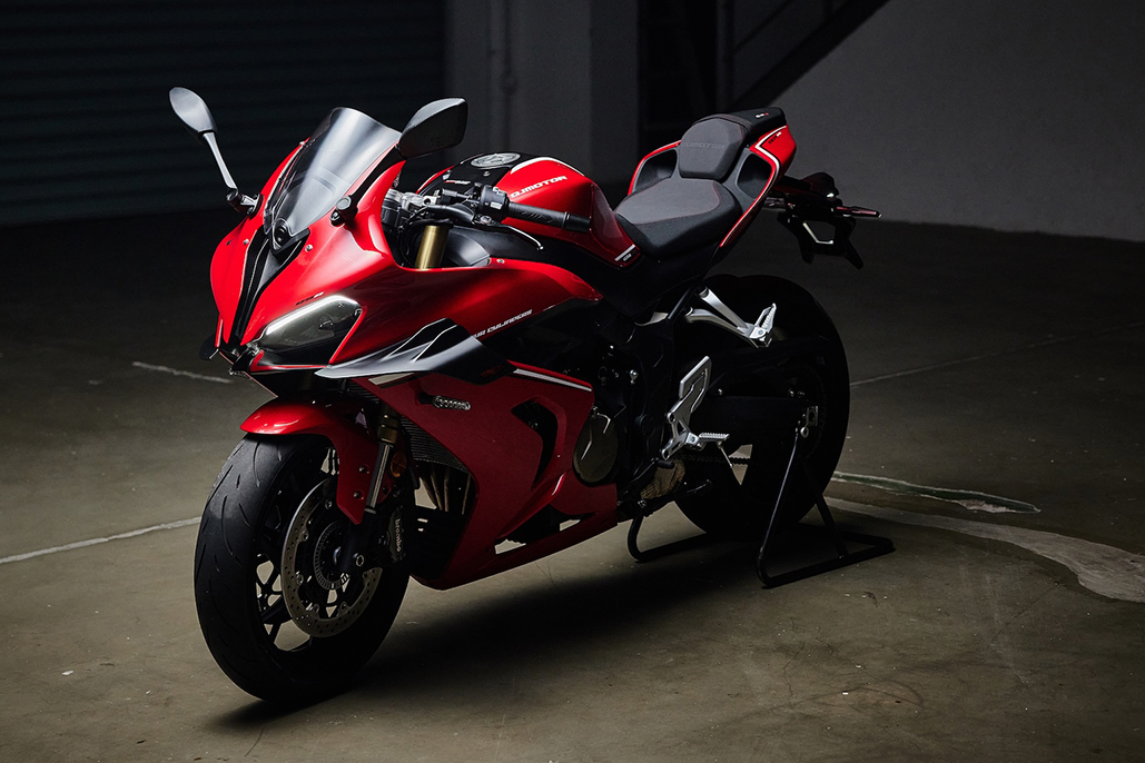 Qjmotor Srk 800 Rr: World Supersport Pedigree For Uk Roads