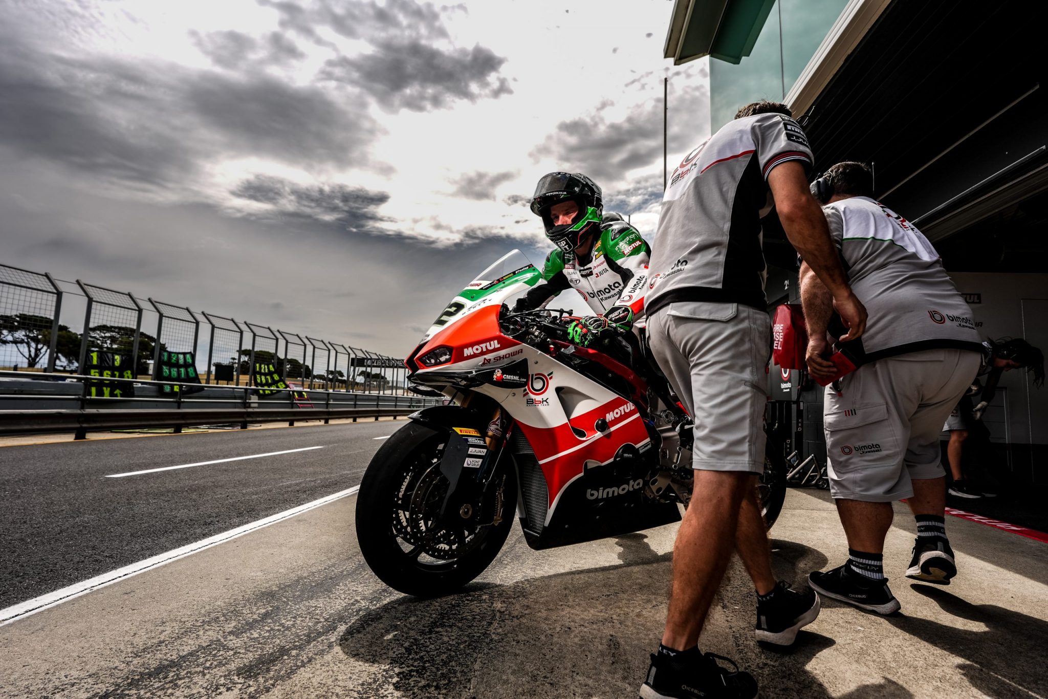 Brits Down-Under: Worldsbk Gets Underway At Phillip Island