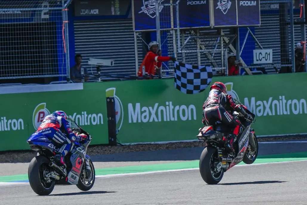 Moto2: Gonzalez Denies Guevara In Tense Stand-Off For Buriram Glory