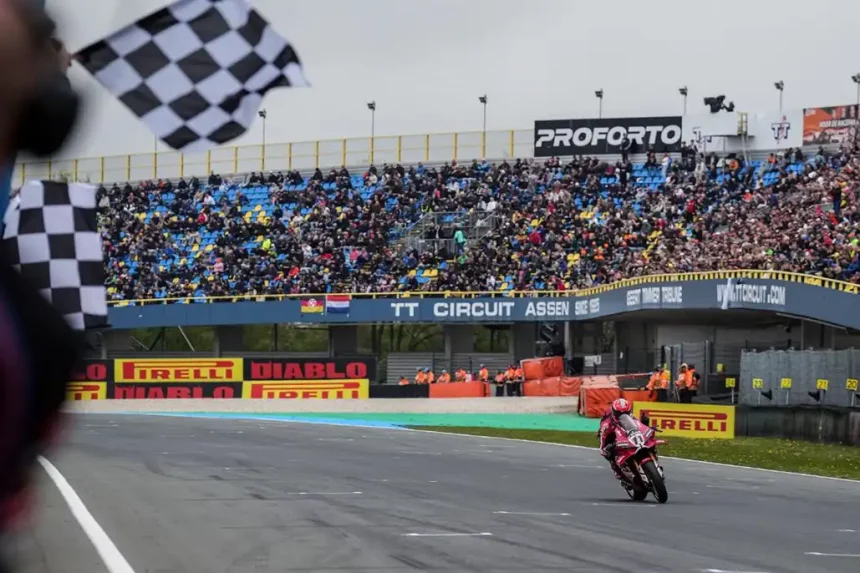 Worldsbk: Bulega Tames The Weather At Assen To Make It Seven In A Row