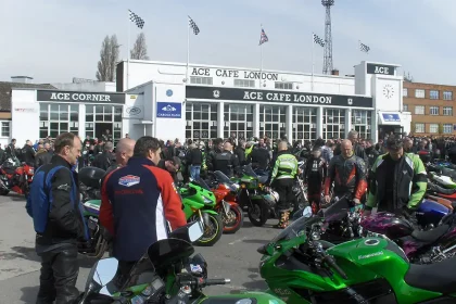Ace Cafe London: Kawasaki Bike Day
