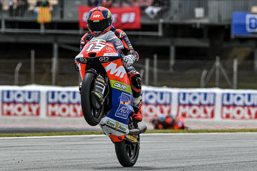 Moto3: Danish Takes Charge On Friday In Barcelona