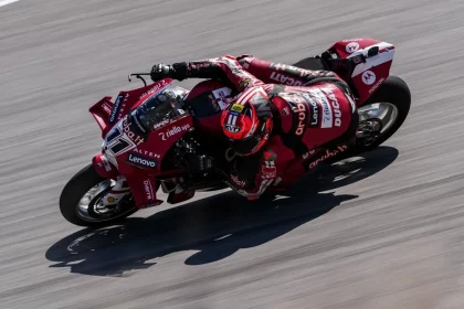Worldsbk: Bulega Sets The Pace In Scorching Aragon Heat