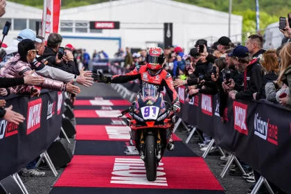 Worldspb: First Win Of The Campaign For Vannucci And Aprilia