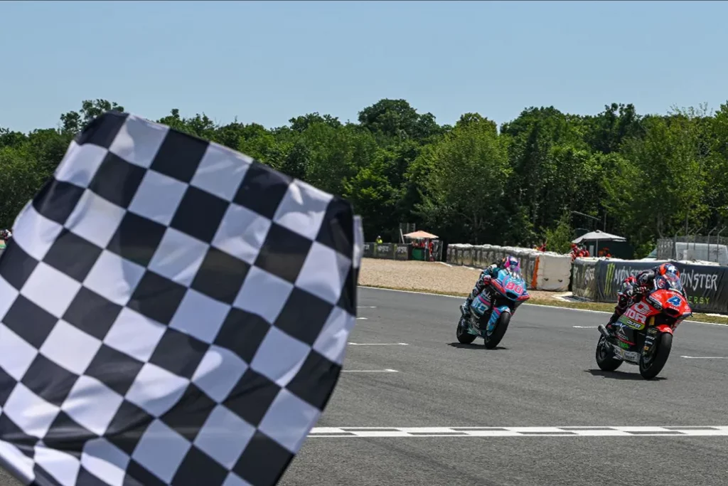 Moto2: Ortola Vs Alonso Goes To The Wire, Salač Clinches Home Podiu