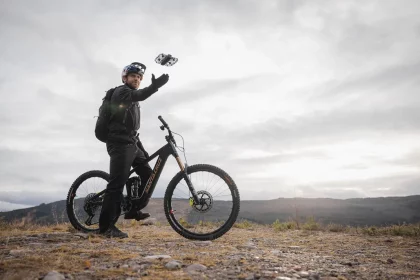 Motovlogging: Hoverair Launches The 99g X1 Smart In The United Kingdom