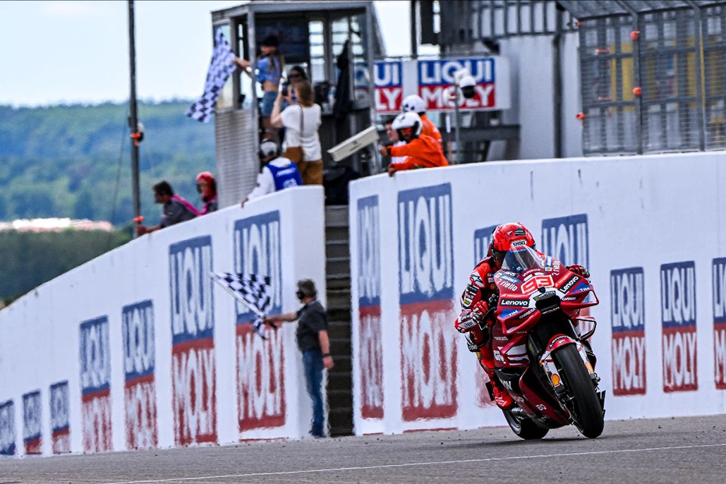 Motogp: Marc Marquez Resists Late Pressure For Sachsenring Sprint Gold