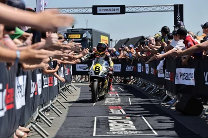 Worldwcr: A Runaway Victory For Herrera At Donington