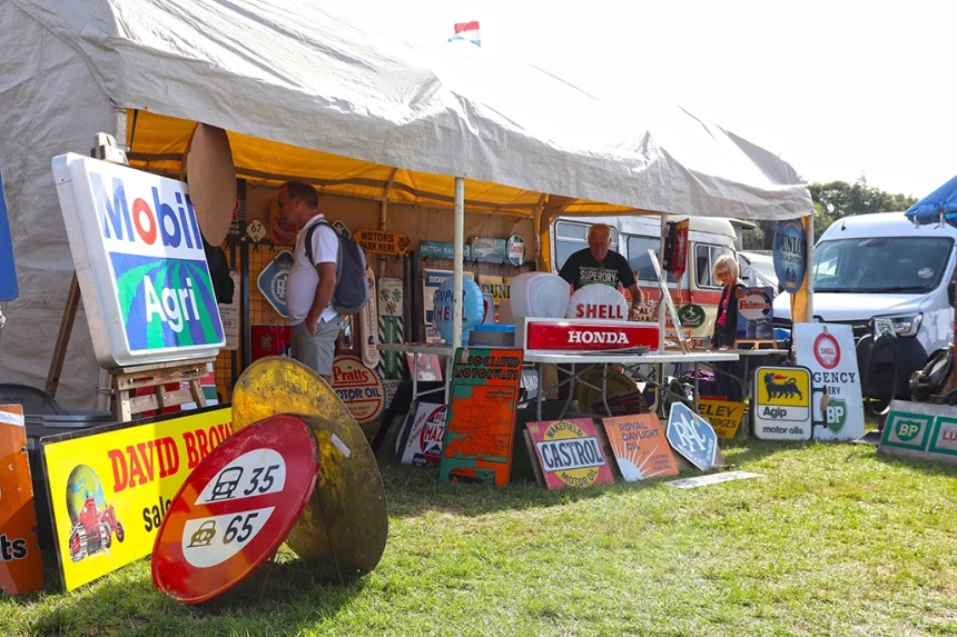 From Rare Parts To Dream Cars: Beaulieu’s International Autojumble Returns