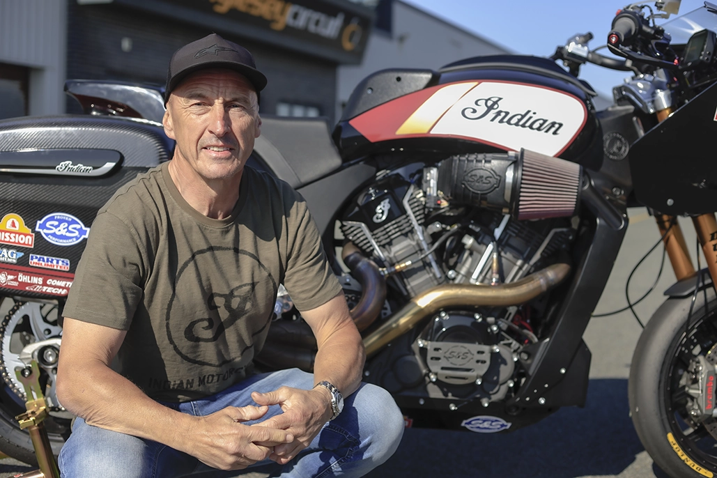 Jeremy Mcwilliams Guest Of Honour At The Indian Motorcycle Riders Uk Rally