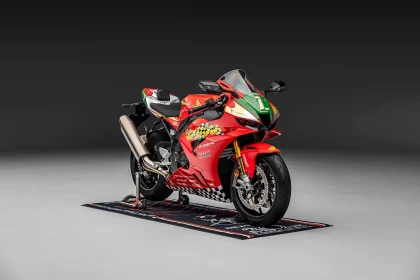 Limited Edition John Mcguinness 30th Anniversary Replica Honda Cbr1000rr-R Fireblade Sp