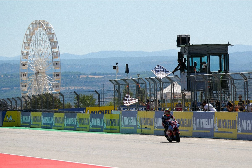Moto2: Lopez Back On Top As Podium Battle Goes To The Wire