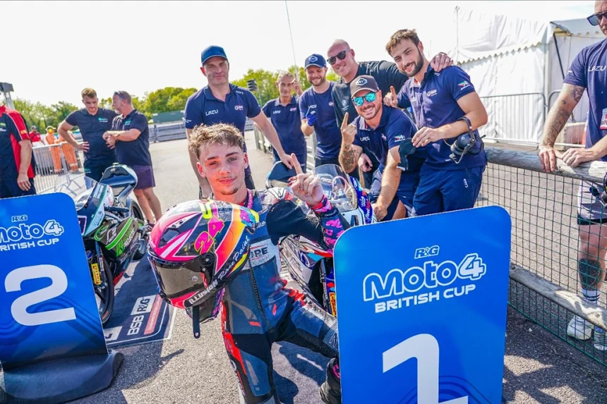 R&g Moto4 British Cup: Thruxton Thriller: Frost Extends Itle Lead With Seventh Win